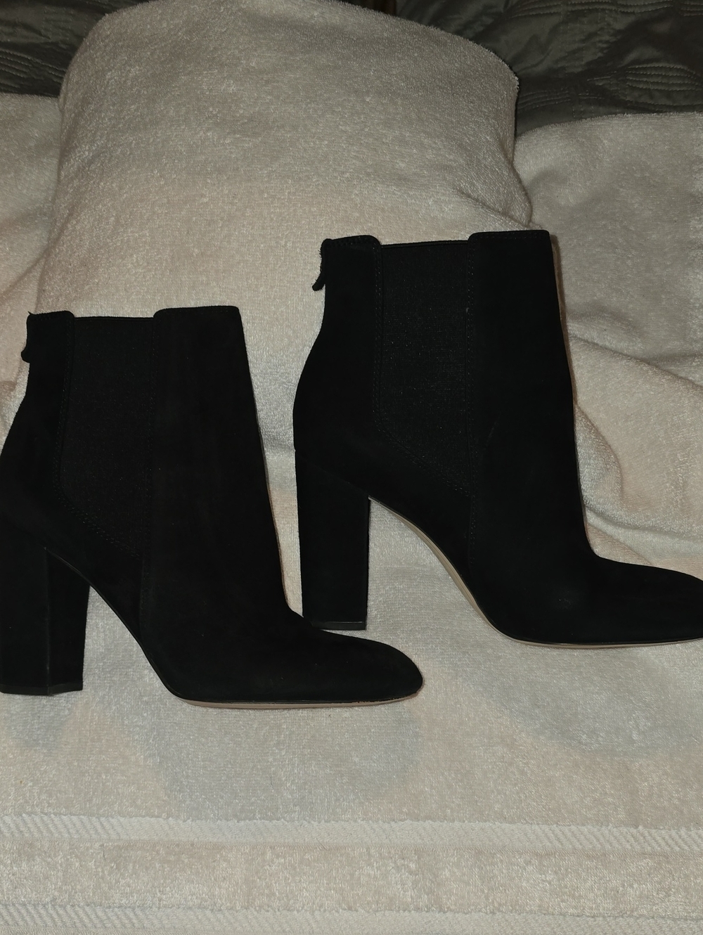 Sam Edelman Black Block Heel Suede Booties Size 9.5